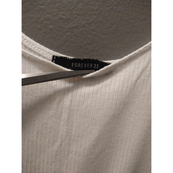 Forever 21 Size Large White Mini Tank Top - Picture 3 of 3